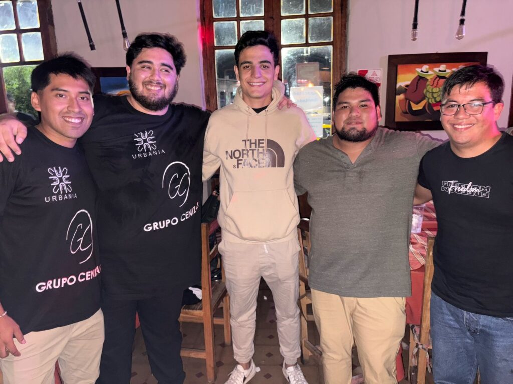 GRUPO CENIZAS