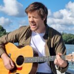 «Cosmos – Solo Loop Set» de Willy Easdale en El Pasillo